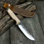 Handcrafted fixed-blade bushcraft knife with full tang